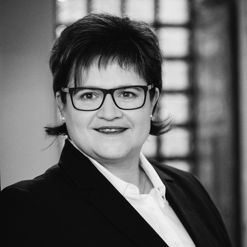 Foto von MA Ivonne Zschornak - Industriekauffrau Sachbearbeiterin im Insolvenzrecht (RAK Sachsen) Verfahrenssachbearbeiterin Sekretariat und Tabelle
